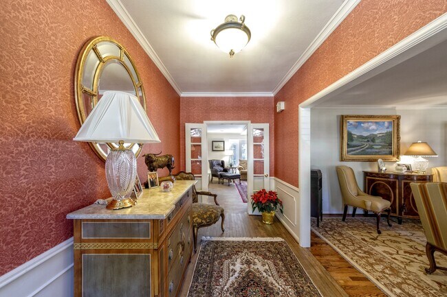 Building Photo - 11407 S Chestwood Dr