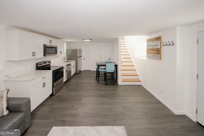 Building Photo - 6157 Orville Dr