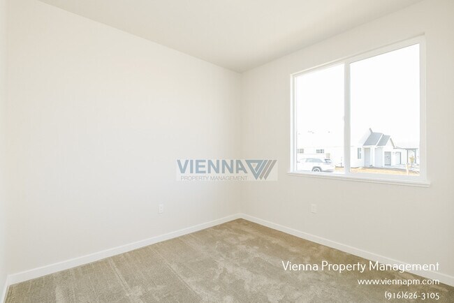 Building Photo - 3935 Prairie Blues St