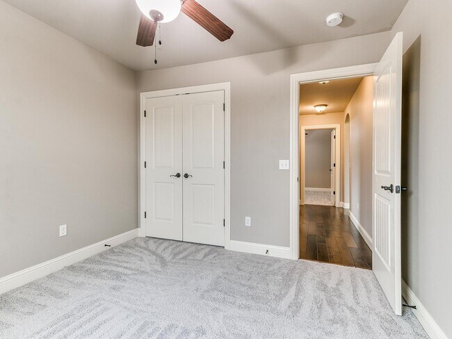Building Photo - 4817 Arbuckle Dr