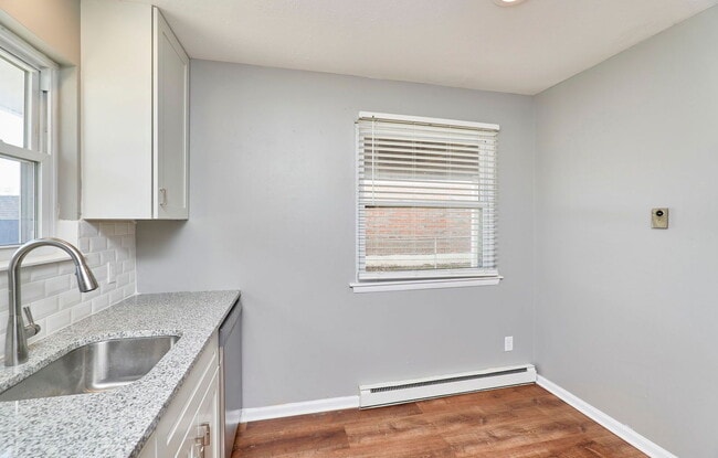 Building Photo - 3335 Boca Raton Dr