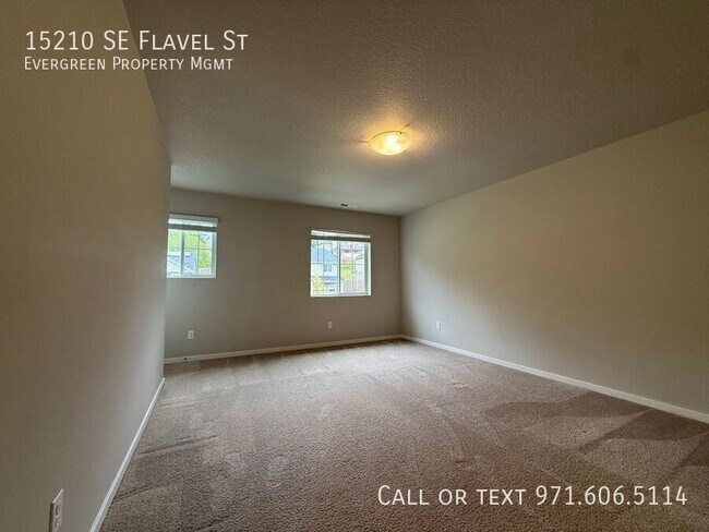Building Photo - 15210 SE Flavel St