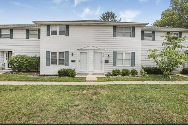 Building Photo - 2818 Avati Dr