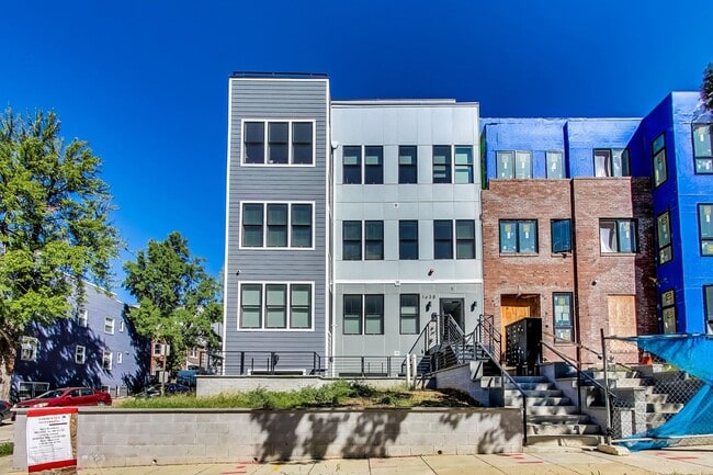 Building Photo - 1638 K St NE