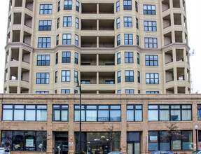 Building Photo - 1464 S Michigan Ave