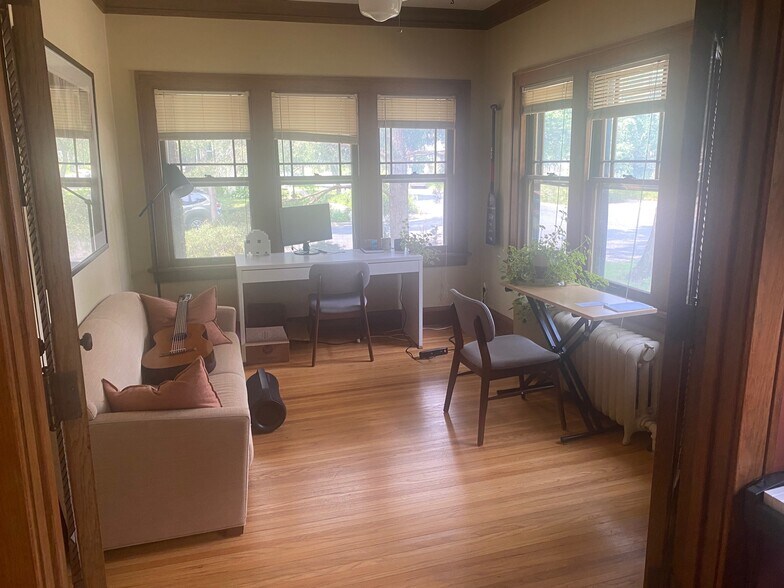 Sun Room - 3401 Emerson Ave S