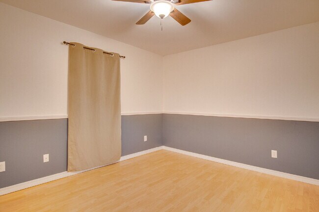 Building Photo - Energy-Efficient 3BR/2BA Solar Home in Pace with Screened Porch, Fenced Backyard, Updated Kitchen...