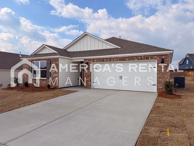 Building Photo - Available NOW! Spacious 5-Bedroom Single Level Home!