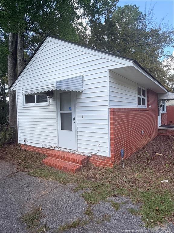 Building Photo - 468 McBain Dr