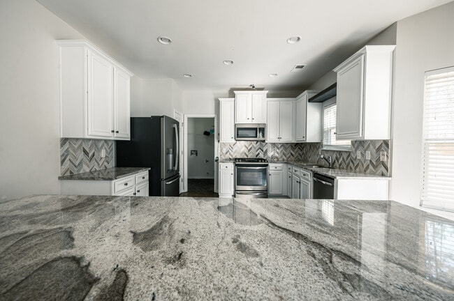 Building Photo - 7445 Absinth Dr