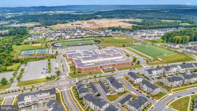 Building Photo - 6110 Stonecat Ct