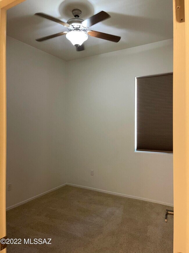 Building Photo - 5320 W Christmas Cholla St