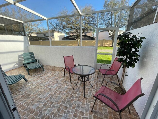Building Photo - 1202 S Beach Cir