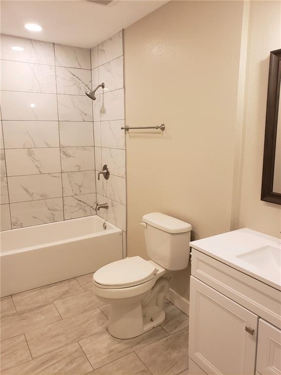 Building Photo - 4106 Watkins Ave