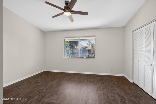 Building Photo - 7701 Baymeadows Cir W