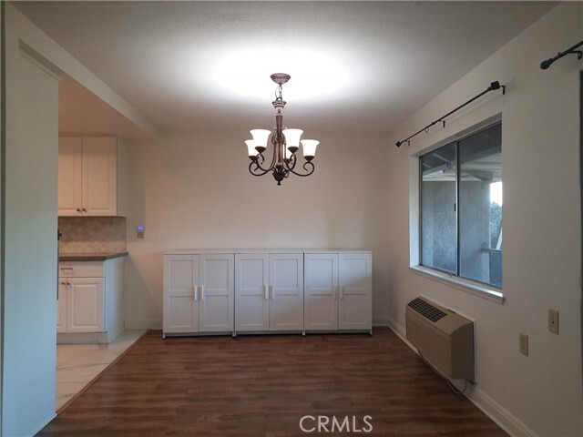 Building Photo - 2117 Via Puerta