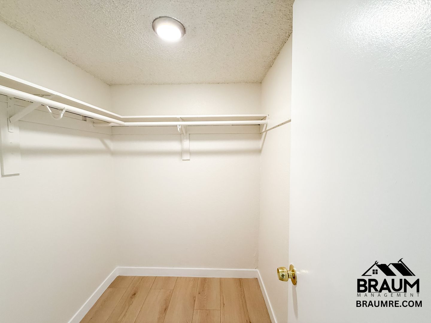 Building Photo - 4638 Tilden Ave