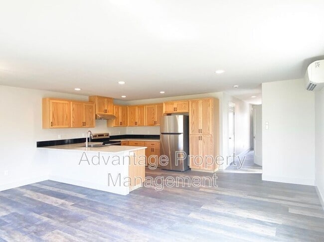 Building Photo - 1786 S 9th St