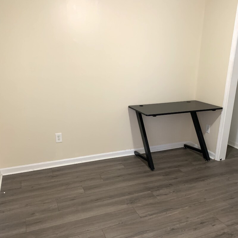 Building Photo - 1200 Zion Dr