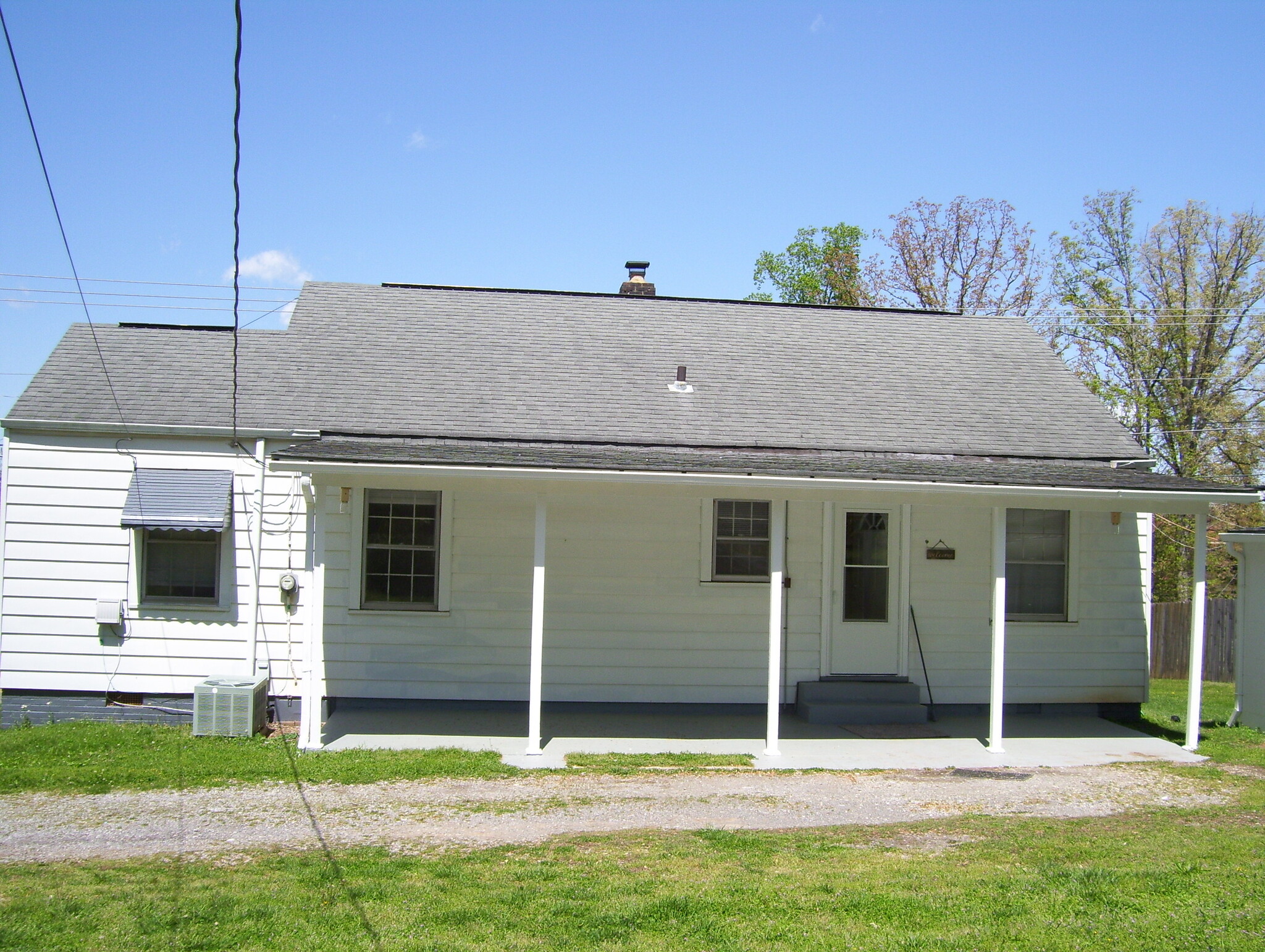 Building Photo - 2002 Sevierville Rd