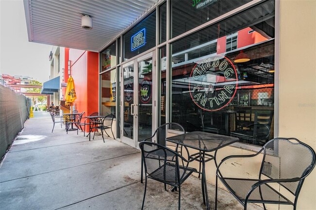 Building Photo - 1208 E Kennedy Blvd