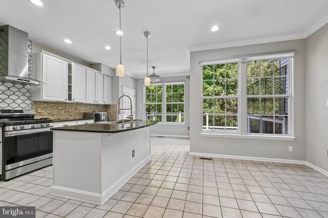 Building Photo - 21534 Iredell Terrace