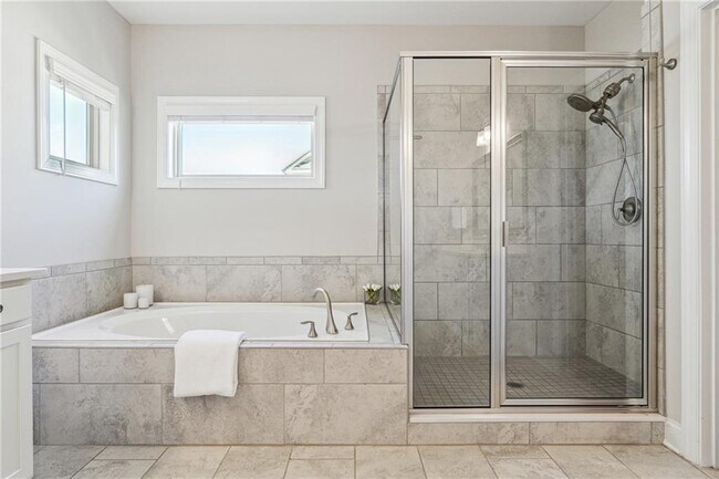 Building Photo - 4440 Croftshire Pl