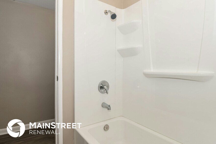 Building Photo - 6260 Merrill Rd