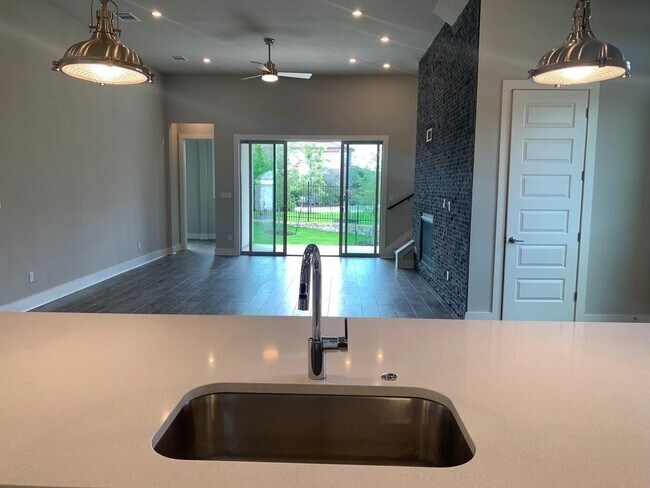 Building Photo - 4313 Flameleaf Sumac Dr