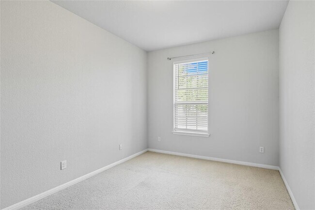 Building Photo - 5925 Malta Cir