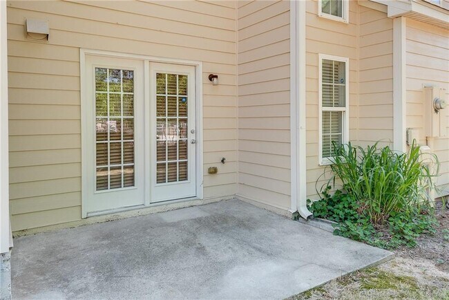 Building Photo - 1045 Mosscroft Ct