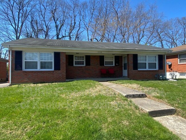 Primary Photo - 2268 Winterberry Dr
