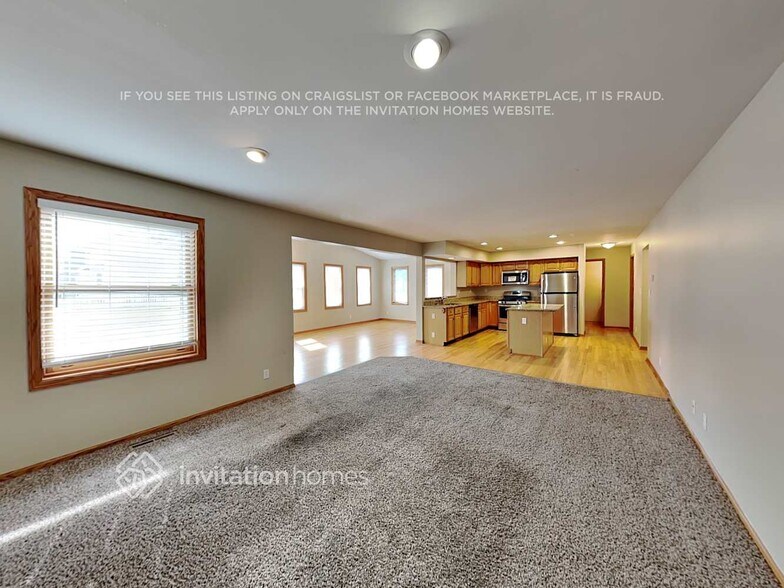 Building Photo - 330 Bayberry Ct