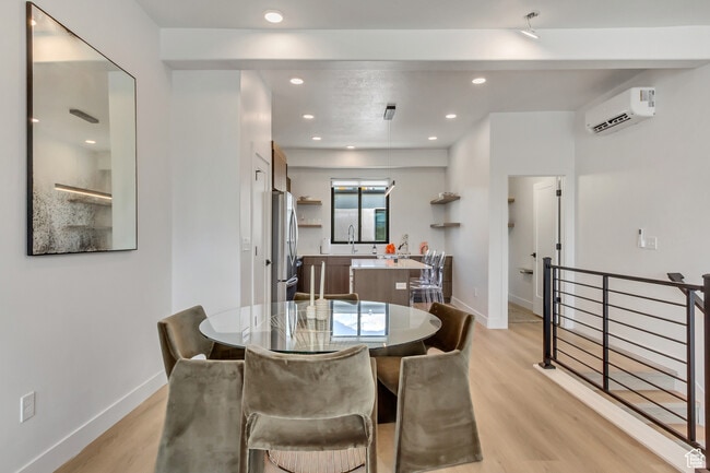 Building Photo - 44 W Iko Ave