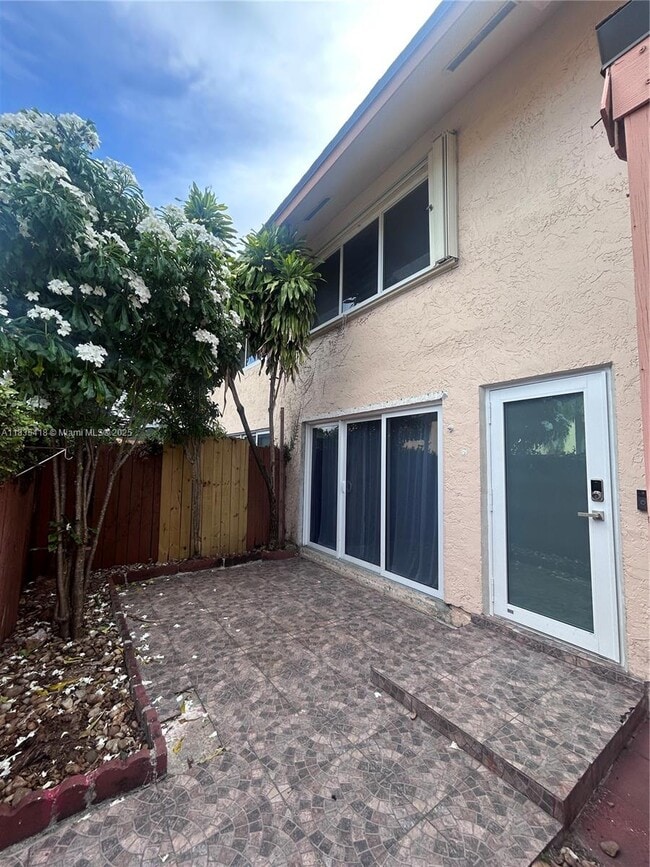 Building Photo - 8610 SW 156th Ct