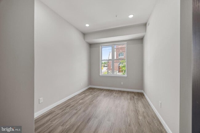Building Photo - 405 N Simpson St