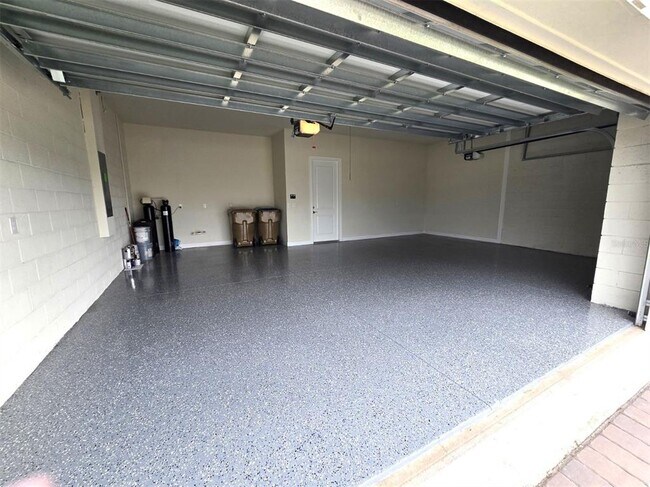 Building Photo - 6349 Mossy Oak Rd