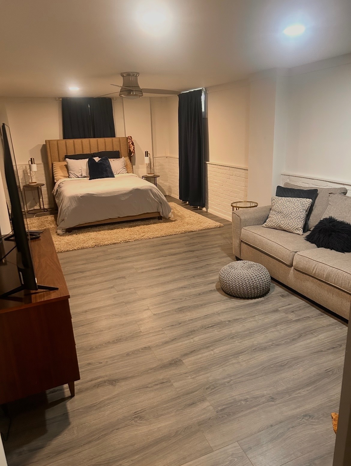 Lower level bedroom - 301 Marshall St