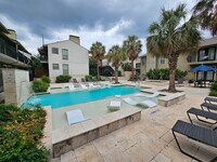 Building Photo - 2-bedroom, 2-bath condo in Gated community...
