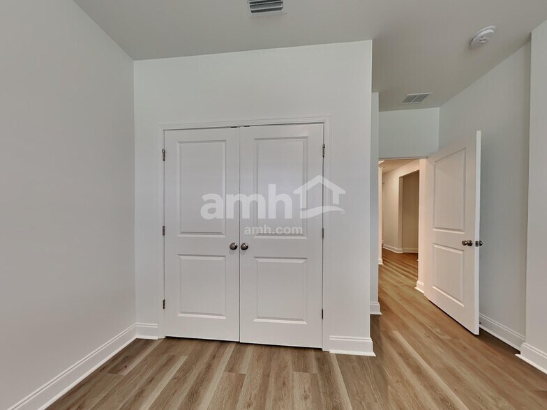 Building Photo - 567 Plumeria Ln
