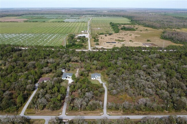 Building Photo - 2793 72nd Ave NE