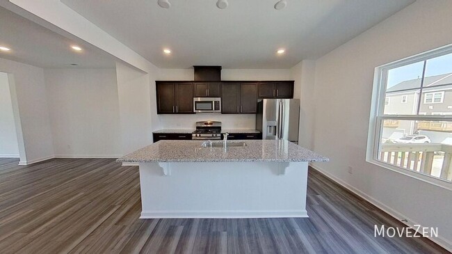 Building Photo - 828 Basswood Gln Trl