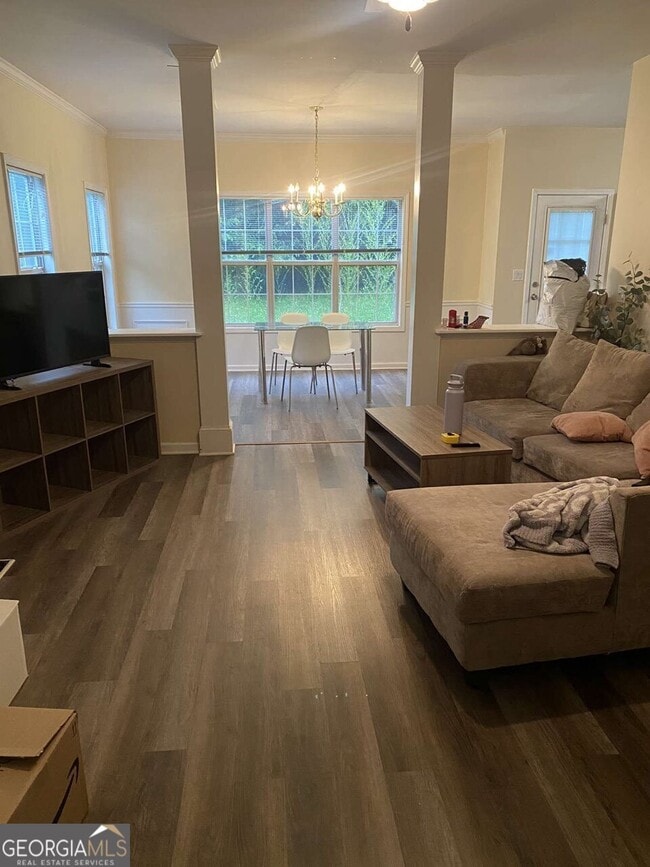 Building Photo - 5155 Yellow Pine Dr
