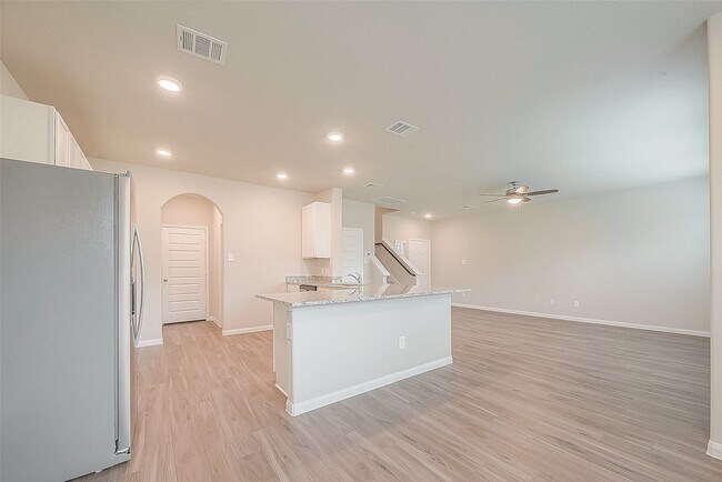 Building Photo - 2335 Tavo Trails Dr