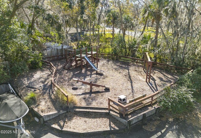 Building Photo - 200 Ironwood Dr