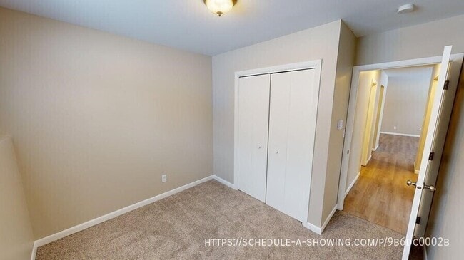 Building Photo - 405 E Park-34