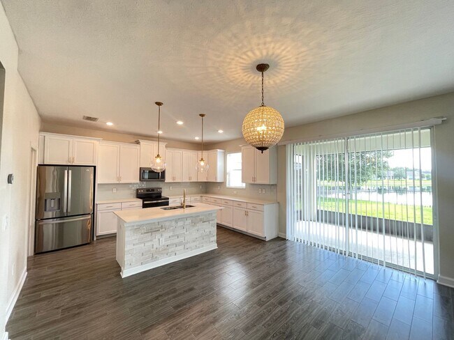 Building Photo - 10881 Longleaf Woods Dr