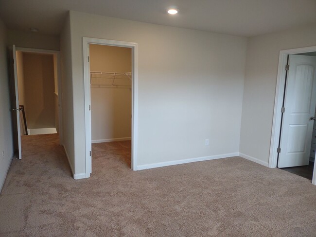 Building Photo - BRAND-NEW Townhome Located in Sanford- Minutes from Shopping, Dining, and Community Parks! Wont l...