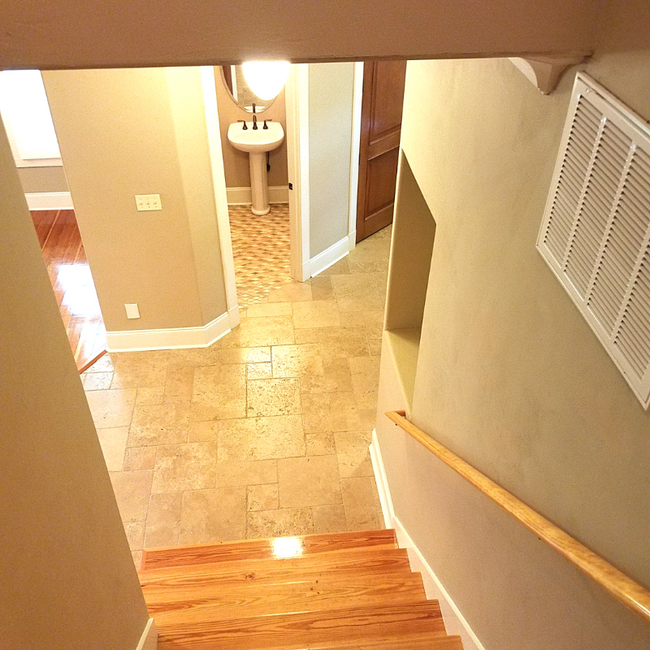 Building Photo - 1842 Ashley Hall Way