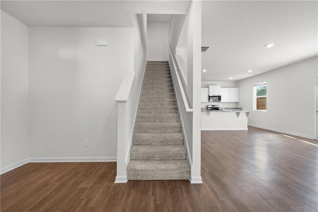 Building Photo - 63 Walnut Grv Wy